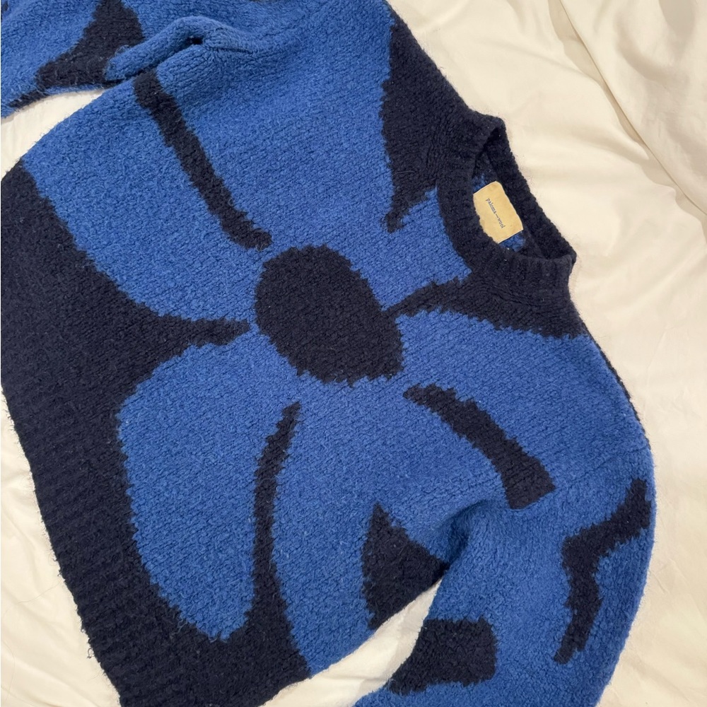 Navy and blue Paloma Wool sweater 💙